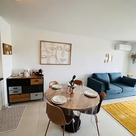 L'echappee Apartment *